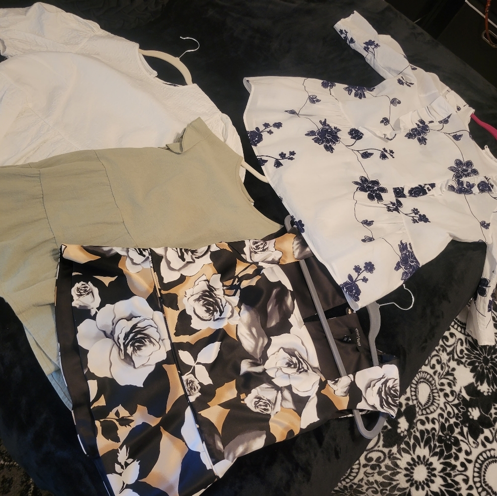 Lot of 4 woman's tops